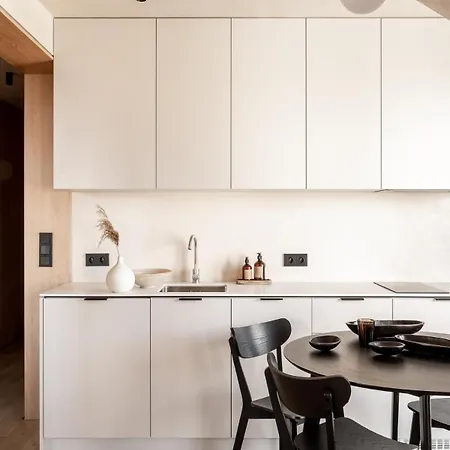 アパート Rooftop With Terrace By T *