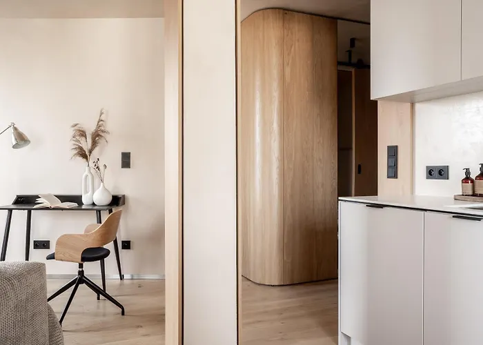 Rooftop With Terrace By T アパート